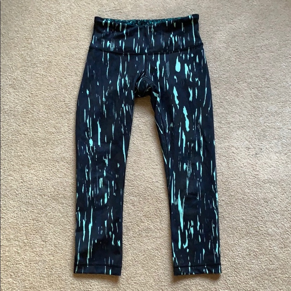 Lululemon crop leggings